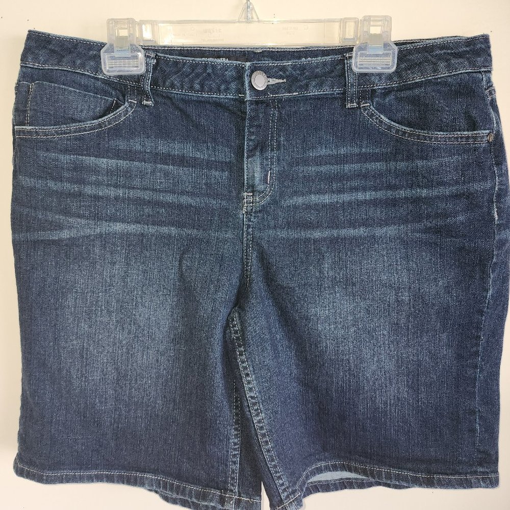 Simply Vera Wang Demin Shorts - Boyfriend Short, Mid Rise Size 14